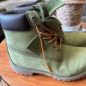 Timberland boots size 9.5